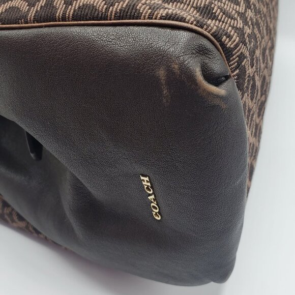 Women's Hallie Signature C fabric and Leather Shoulder Bag - Picture 3 of 11